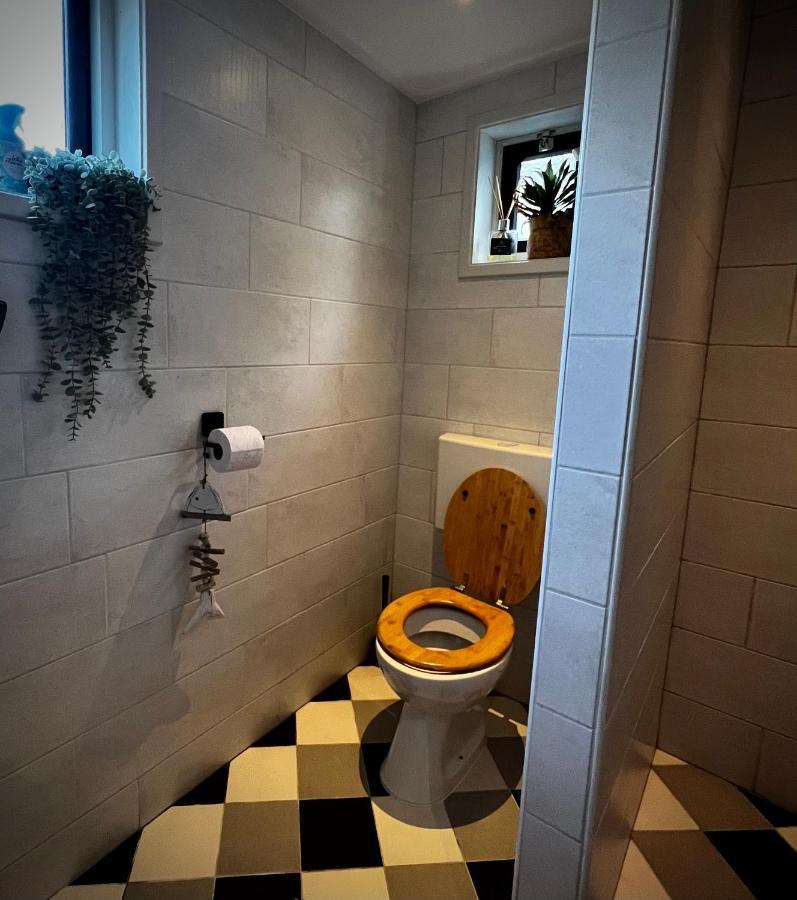 Apartmán Littleneighbour Pingjum Exteriér fotografie